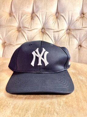 New York Yankees MLB Hat OSFM Adjustable Black Cap OC Sports Team MLB Logo